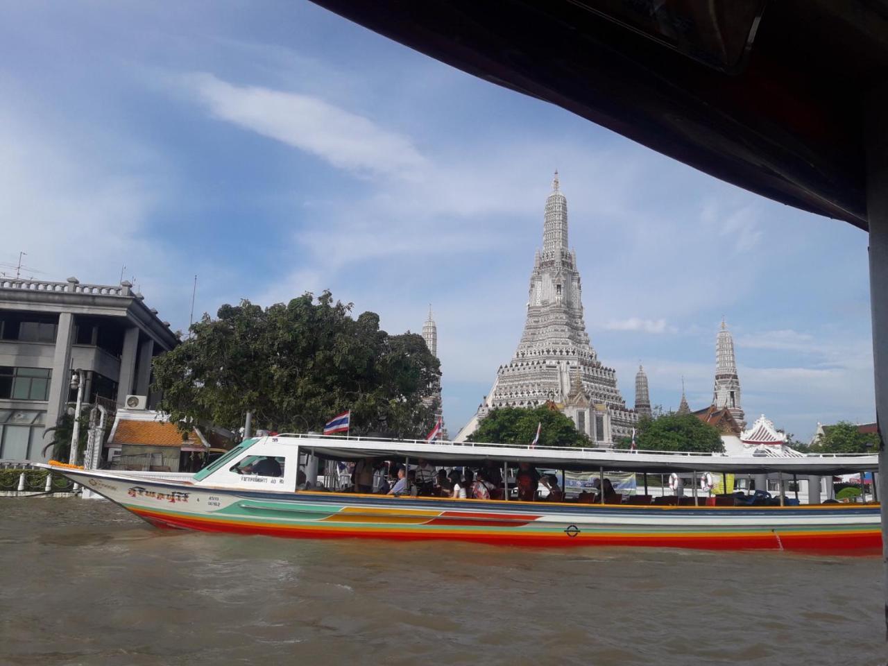 Kowtha Rivertel Bangkok Bagian luar foto